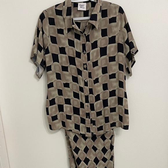 Matching skirt and blouse set Princess Polly - Picture 1 of 4